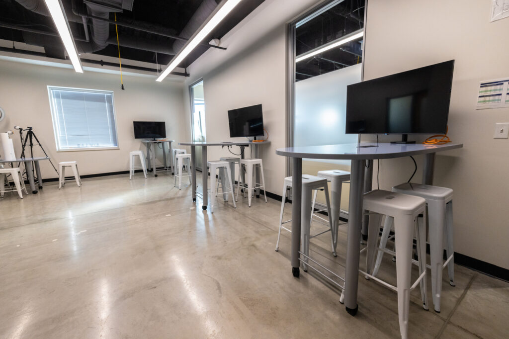 Cristo Rey Jesuit High School - Ken Melrose Technology Lab
